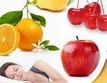 Añadir más frutas y verduras a tu dieta mejora la calidad de tu sueño